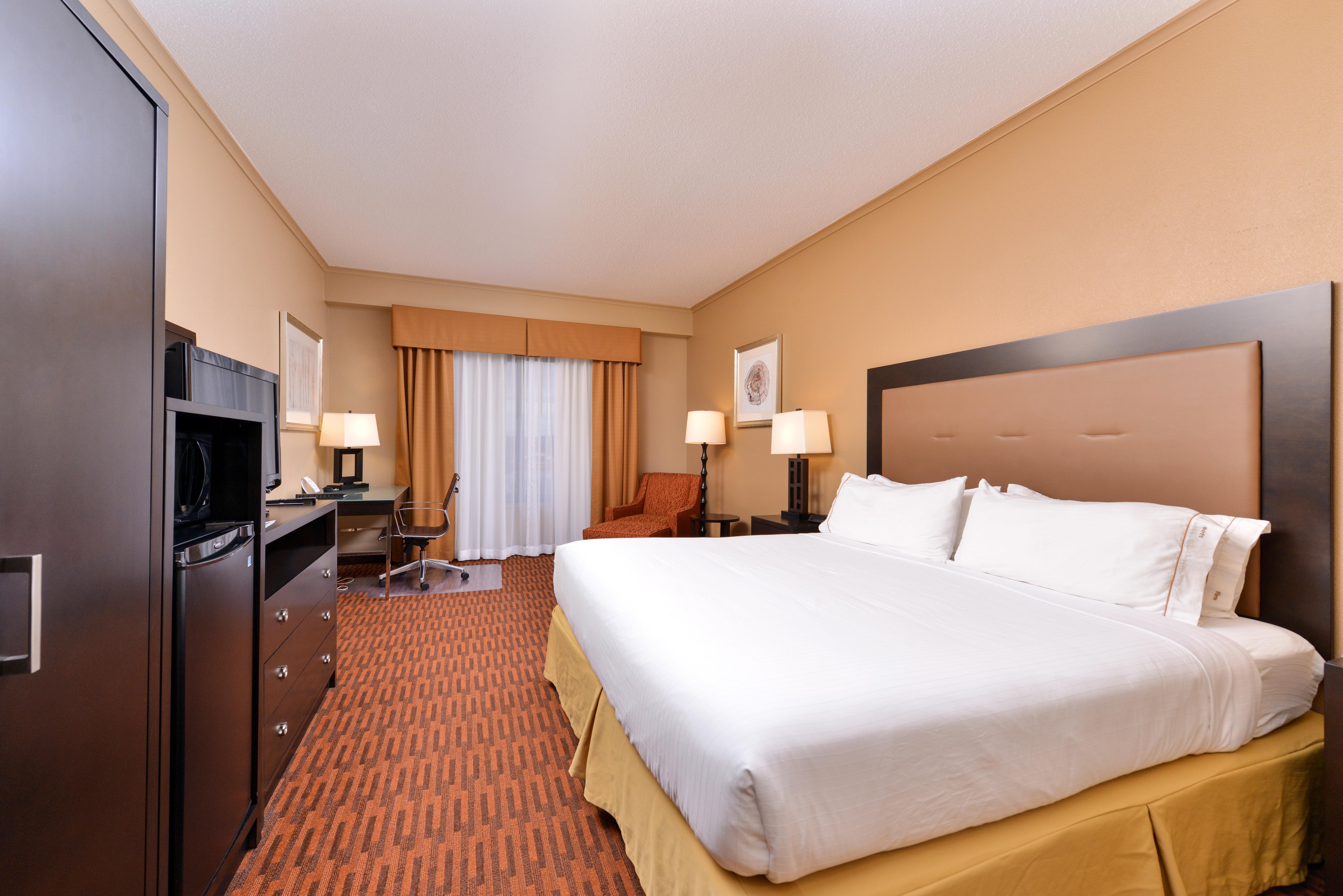 Holiday Inn Express Breezewood By Ihg Exteriör bild